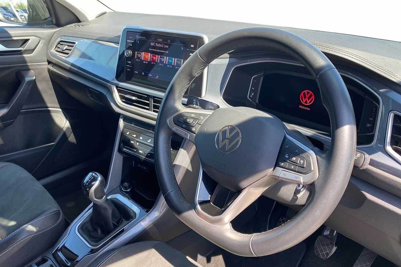 Volkswagen T-roc Hatchback Style