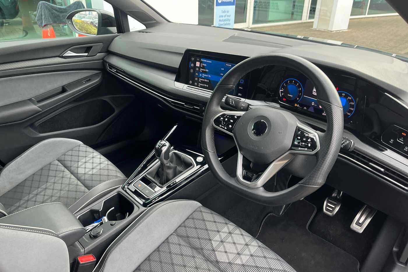 Volkswagen Golf MK8 Hatchback 5-Dr 1.5 TSI (130ps) R-Line EVO