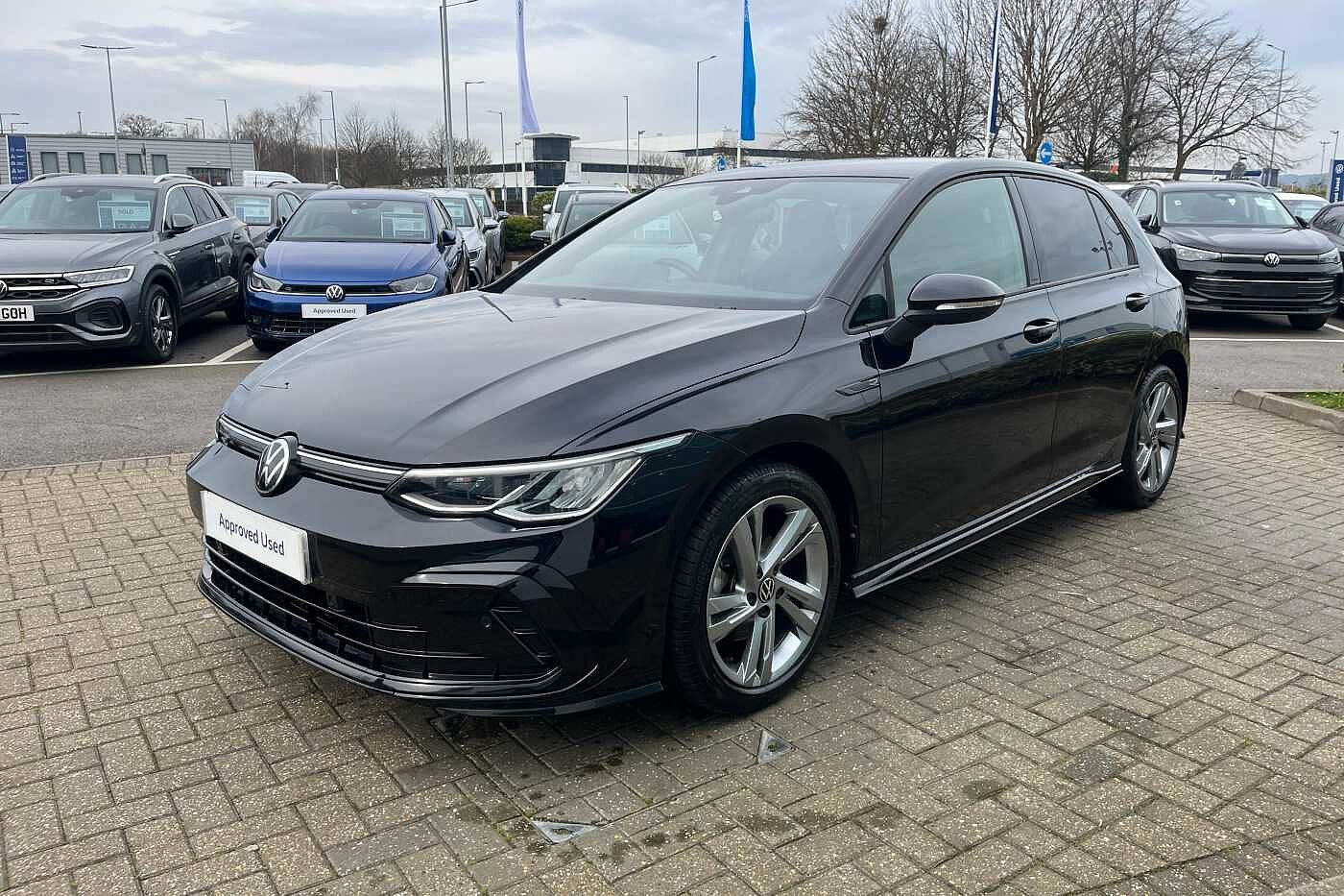 Volkswagen Golf MK8 Hatchback 5-Dr 1.5 TSI (130ps) R-Line EVO