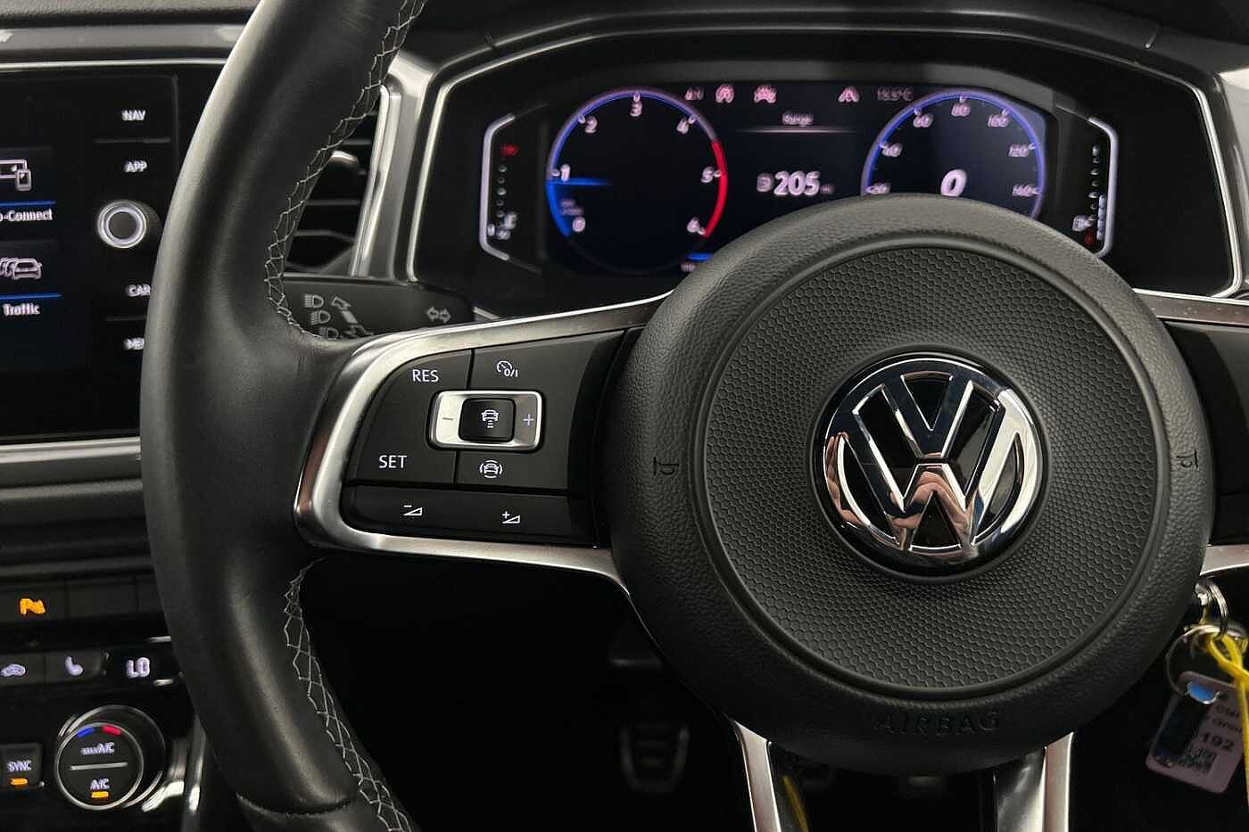 Volkswagen T-ROC 2.0 TDI R-Line 150PS