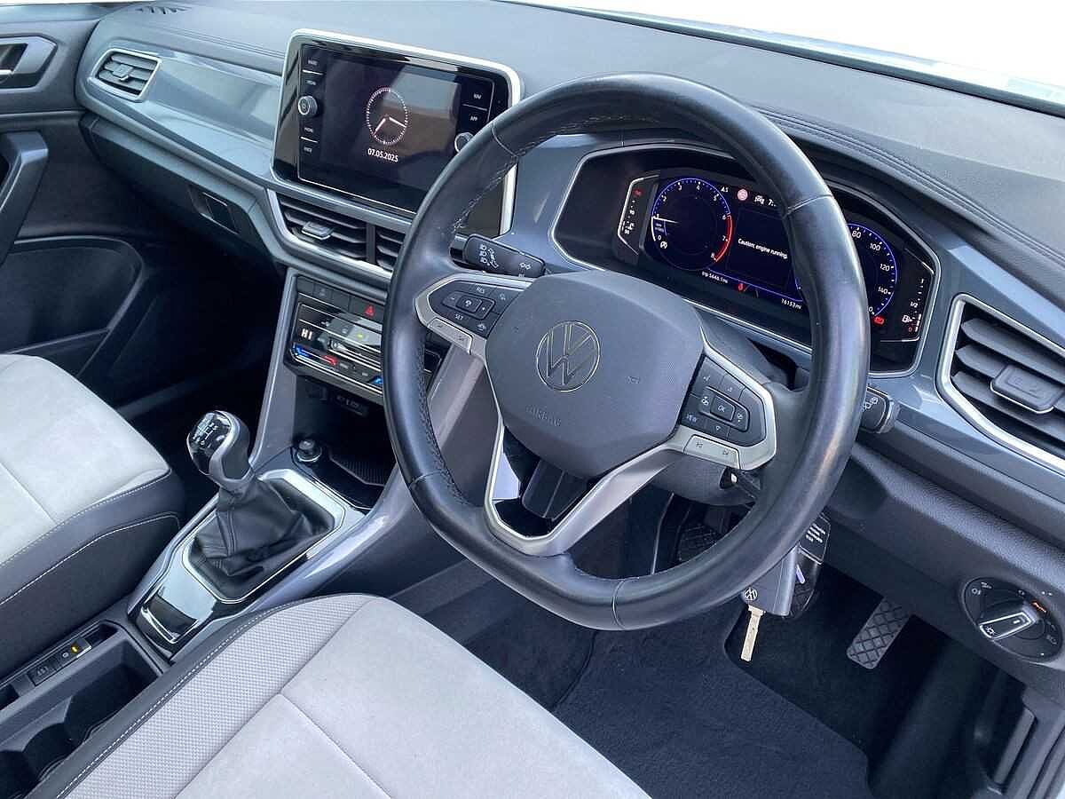 Volkswagen T-ROC Mark 1 Facelift (2022) 1.0 TSI Style 110PS