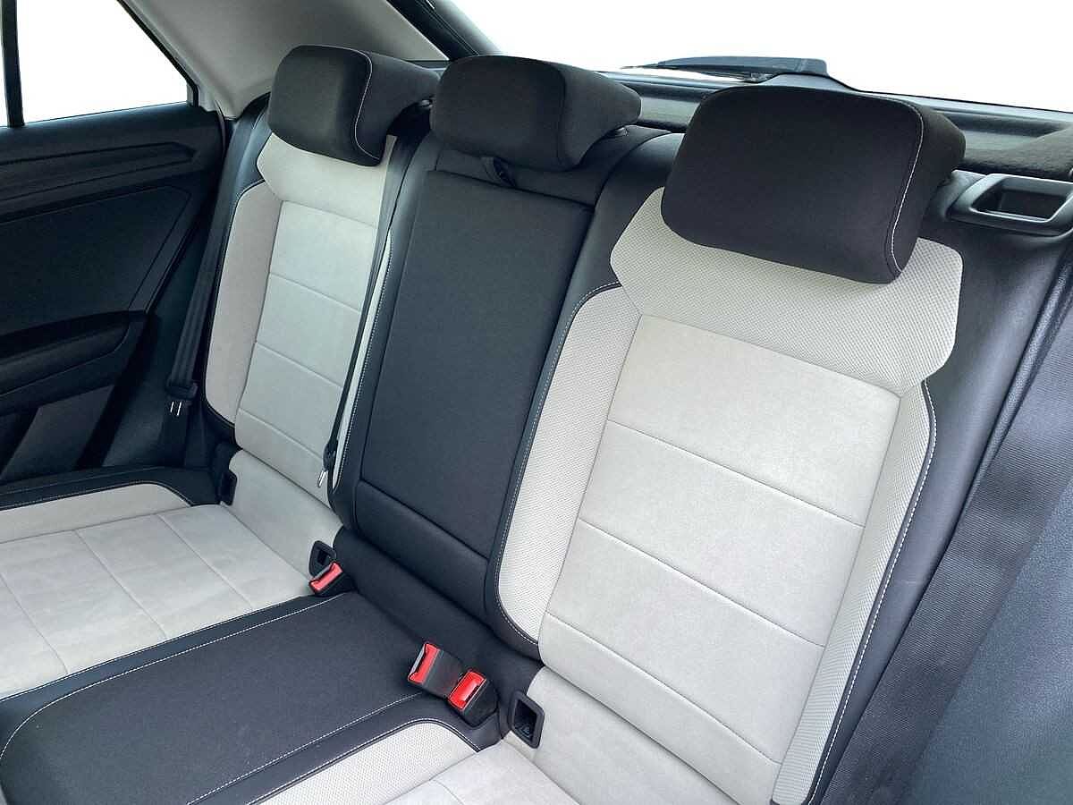 Volkswagen T-ROC Mark 1 Facelift (2022) 1.0 TSI Style 110PS
