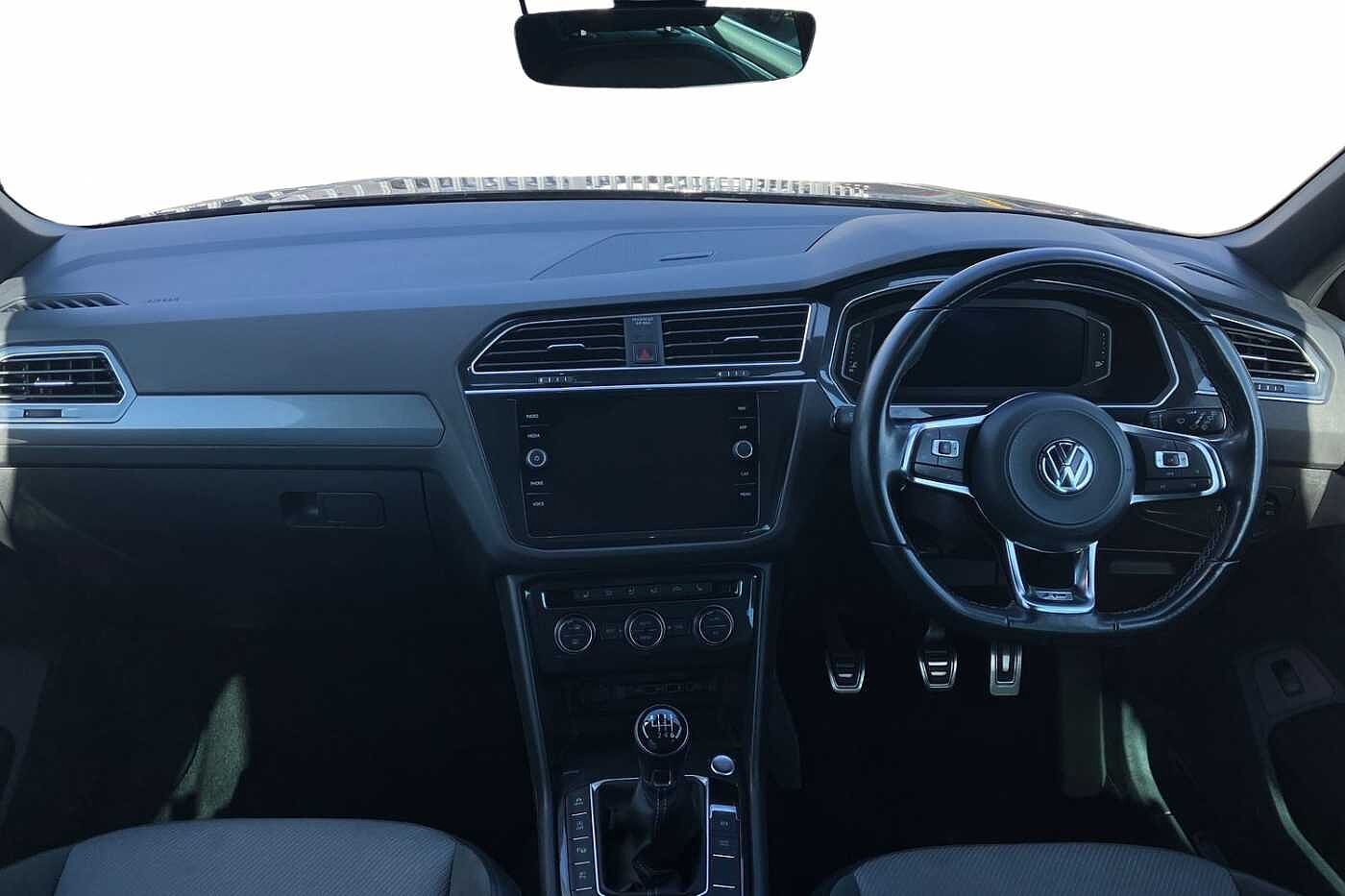 Volkswagen Tiguan 5Dr 2.0 TDI (150ps) R-Line Tech SCR