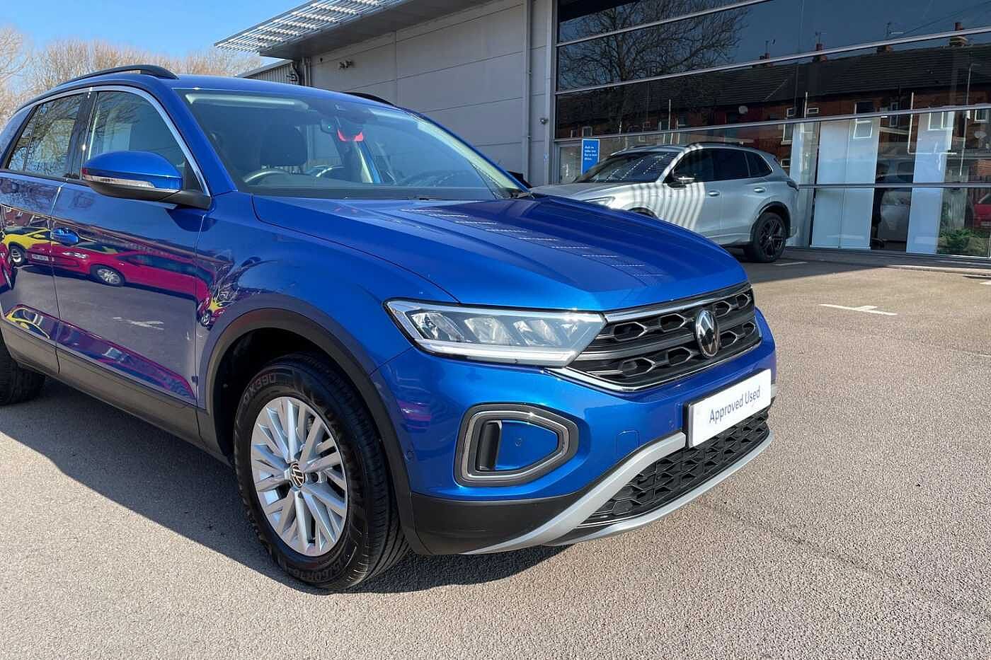 Volkswagen T-ROC Mark 1 Facelift (2022) 1.0 TSI Life 110PS
