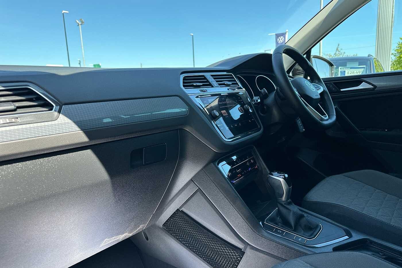Volkswagen Tiguan 1.5 TSI (150ps) Life EVO DSG 5 door