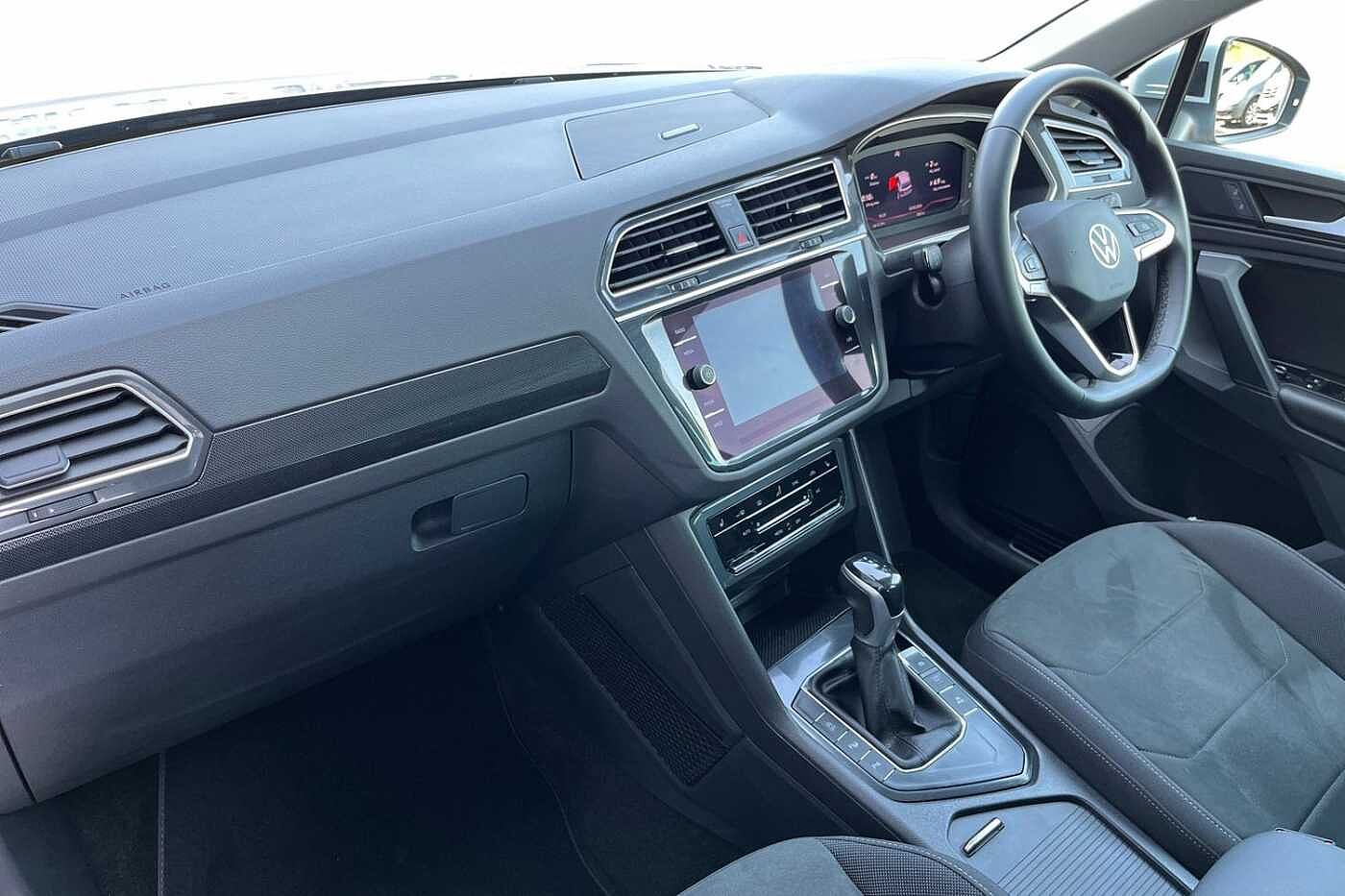 Volkswagen Tiguan Mk2 Facelift 2.0 TDI 150PS Elegance SCR DSG