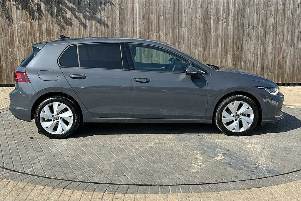 Volkswagen Golf 1.5 TSI Match 5dr