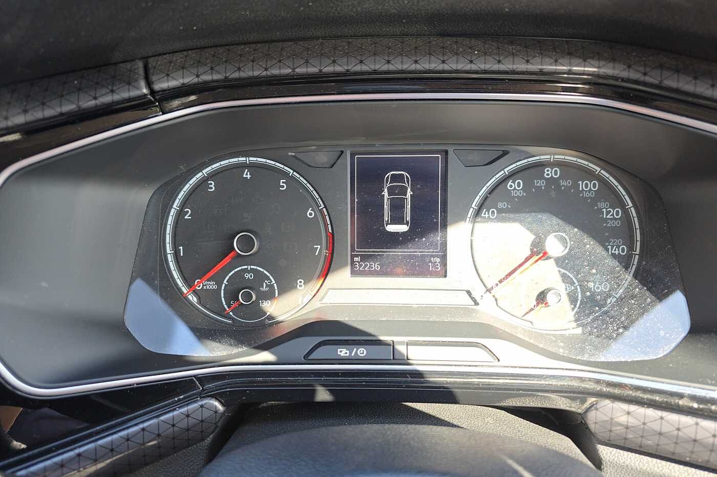 Volkswagen T-Cross 1.0 TSI (110ps) SEL DSG Hatchback
