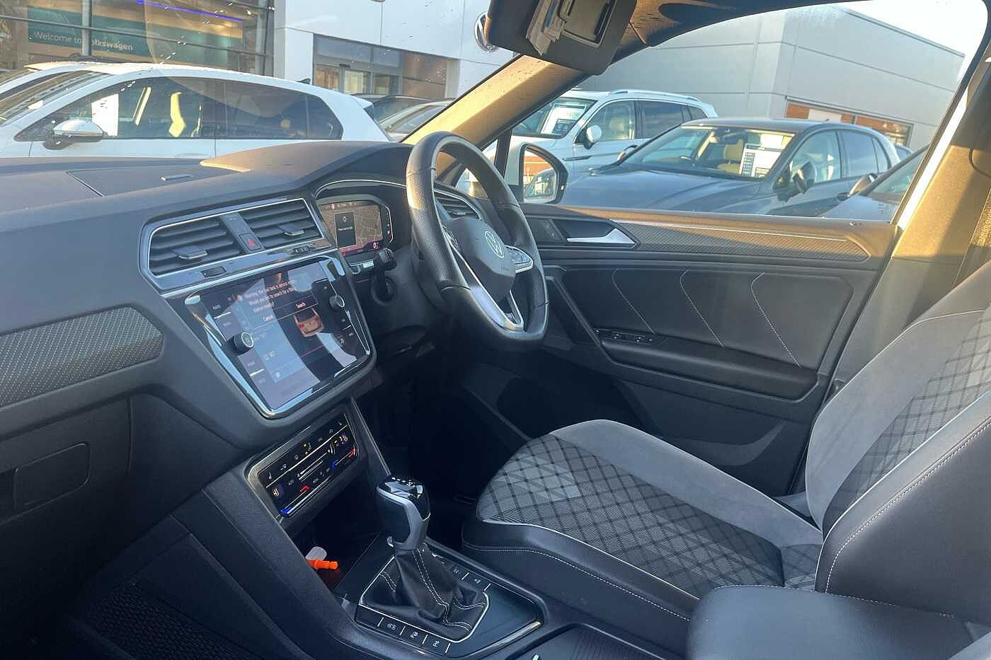 Volkswagen Tiguan 2.0 TDI (150PS) R-Line Ed SCR DSG