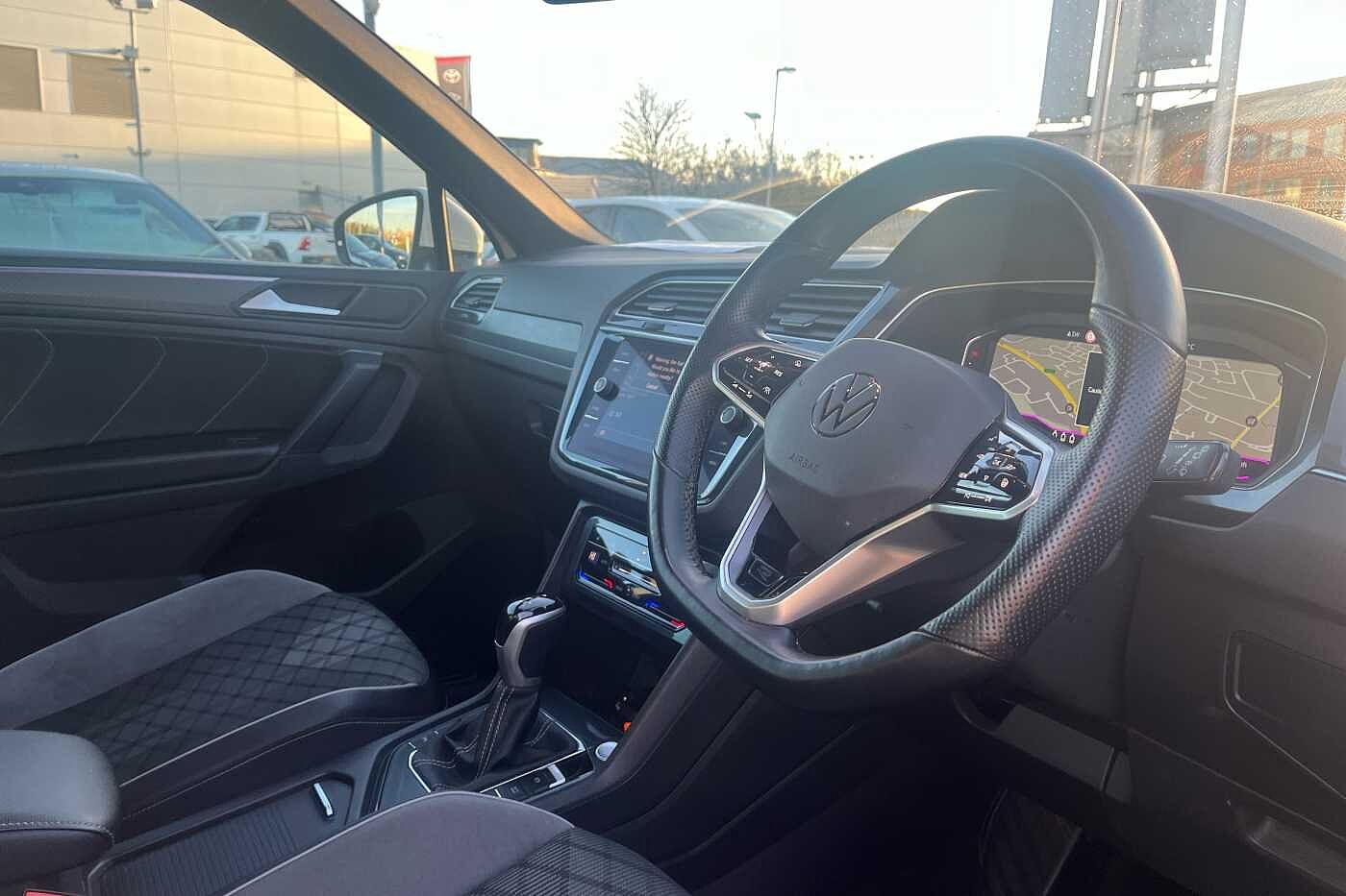 Volkswagen Tiguan 2.0 TDI (150PS) R-Line Ed SCR DSG