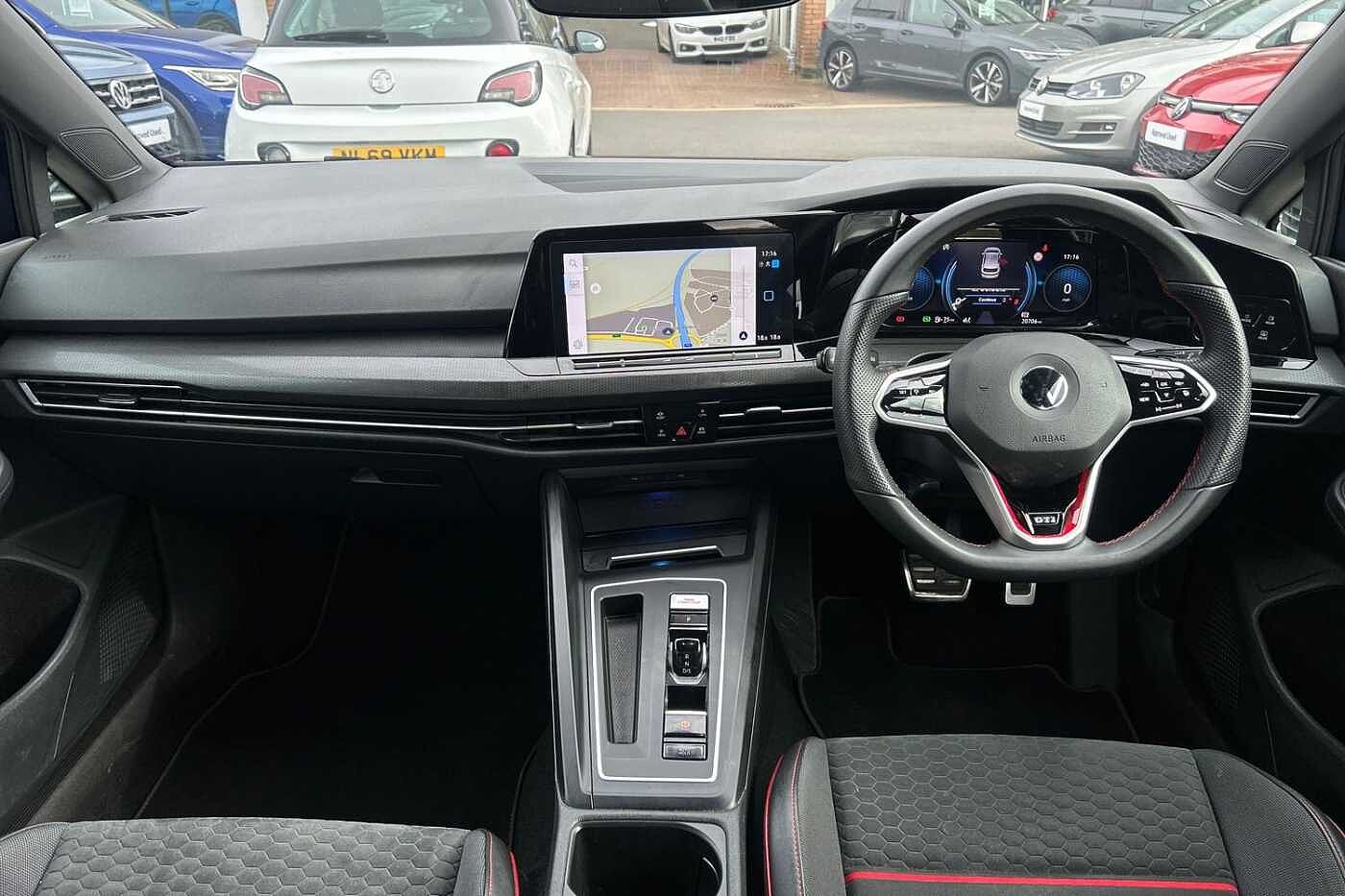 Volkswagen Golf 8 GTI Clubsport 2.0TSI 300PS 7-speed DSG 5 Dr