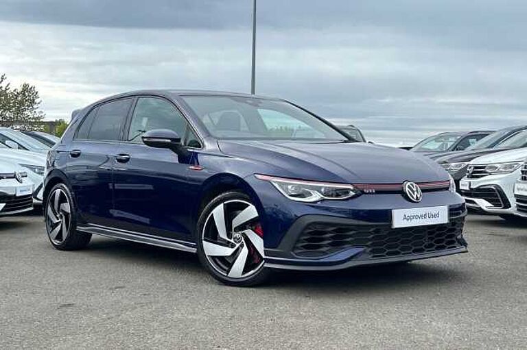 Volkswagen Golf 8 GTI Clubsport 2.0TSI 300PS 7-speed DSG 5 Dr