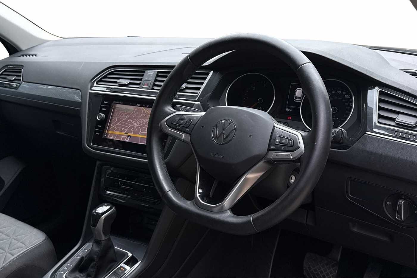 Volkswagen Tiguan 2.0 TDI Life SUV 5dr Diesel DSG Euro 6 (s/s) (150 ps)