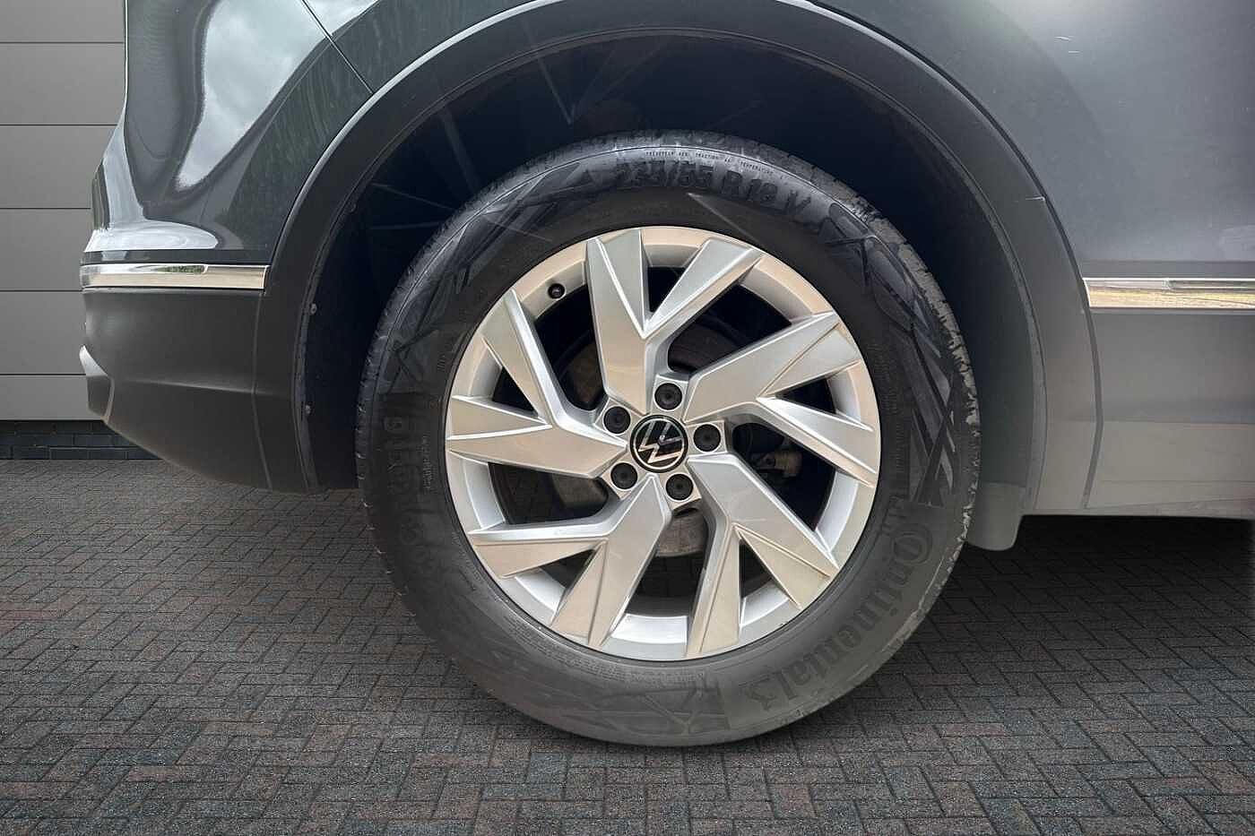 Volkswagen Tiguan 2.0 TDI Life SUV 5dr Diesel DSG Euro 6 (s/s) (150 ps)