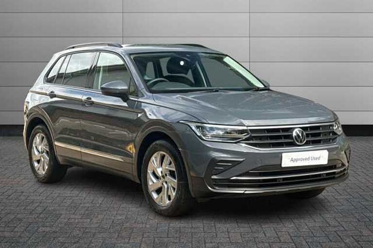 Volkswagen Tiguan 2.0 TDI Life SUV 5dr Diesel DSG Euro 6 (s/s) (150 ps)