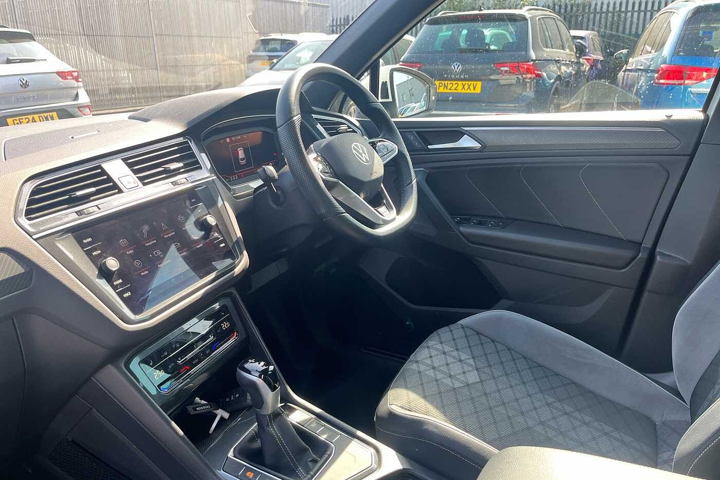 Volkswagen Tiguan 2.0 TDI (150PS) R-Line SCR DSG