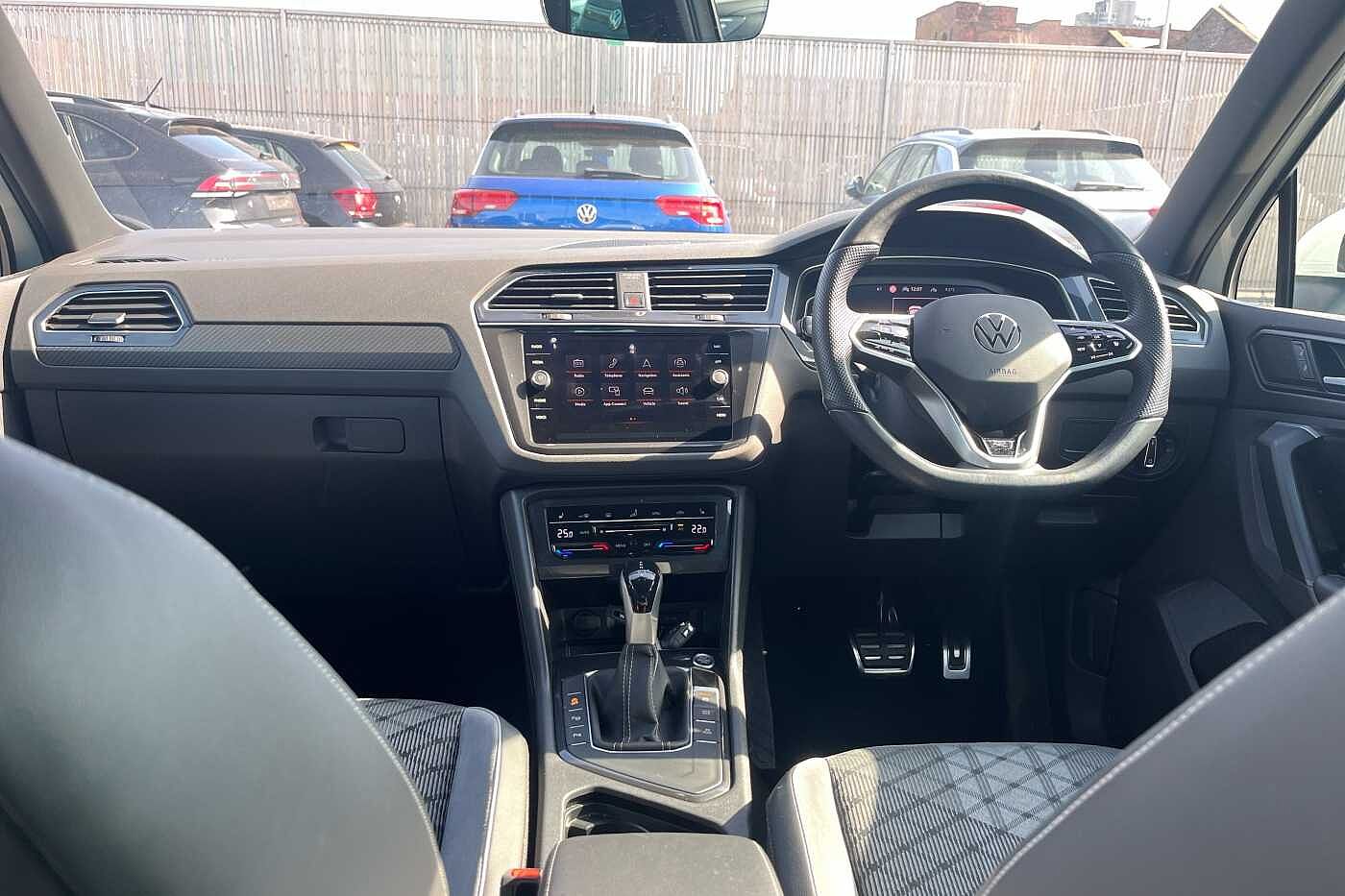 Volkswagen Tiguan 2.0 TDI (150PS) R-Line SCR DSG
