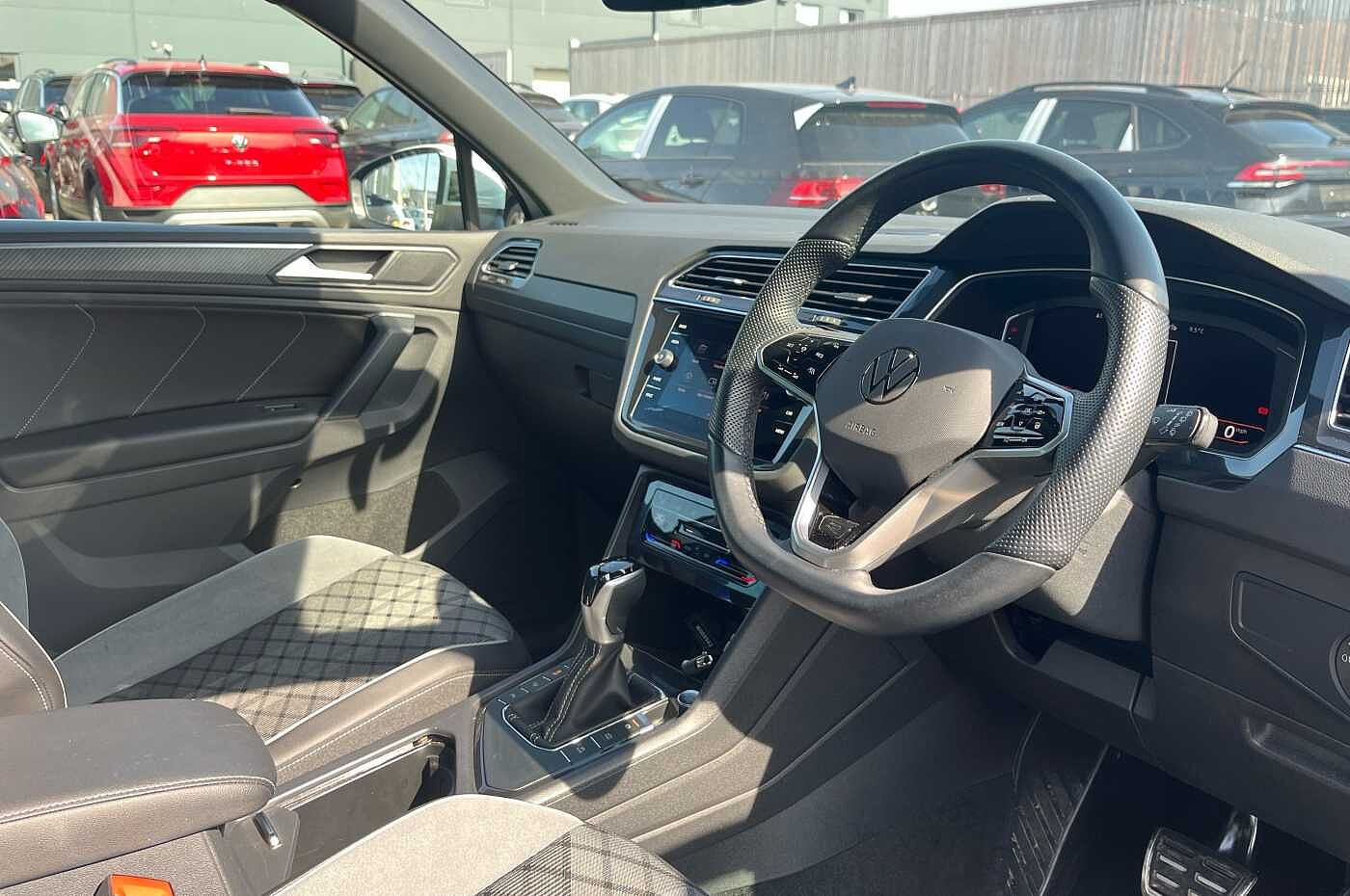Volkswagen Tiguan 2.0 TDI (150PS) R-Line SCR DSG