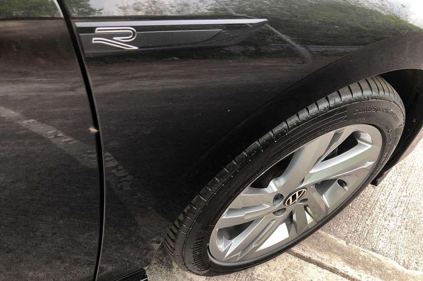Volkswagen Golf 1.5 TSI R-Line 5dr