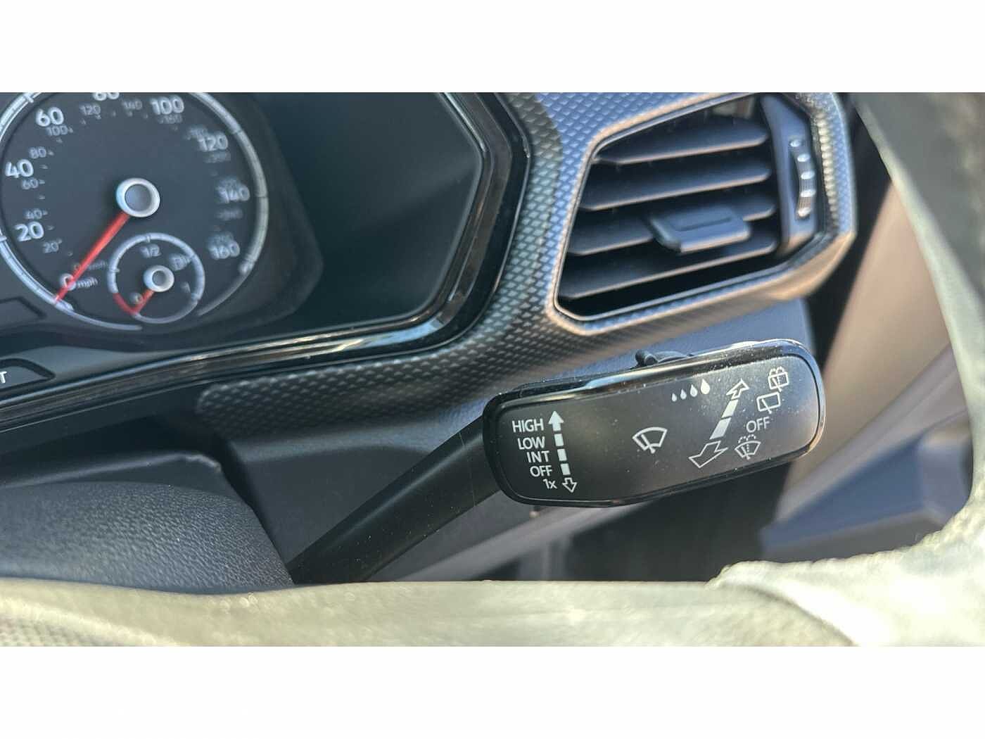 Volkswagen T-Cross 1.0 TSI (110ps) SE Hatchback