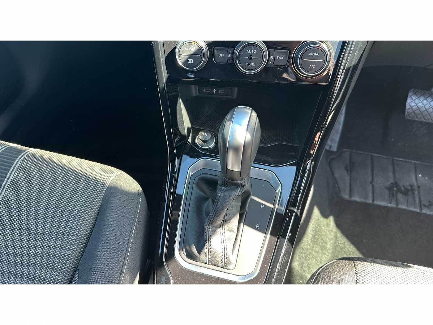 Volkswagen T-ROC 2017 1.5 TSI Black Edition 150PS EVO DSG