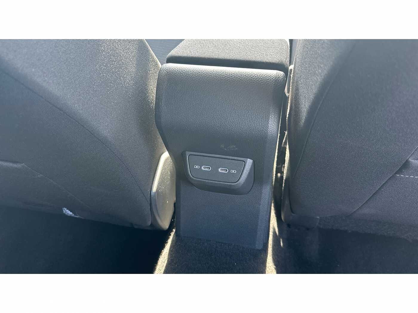 Volkswagen Polo MK6 Facelift (2021) 1.0 TSI 95PS Life DSG