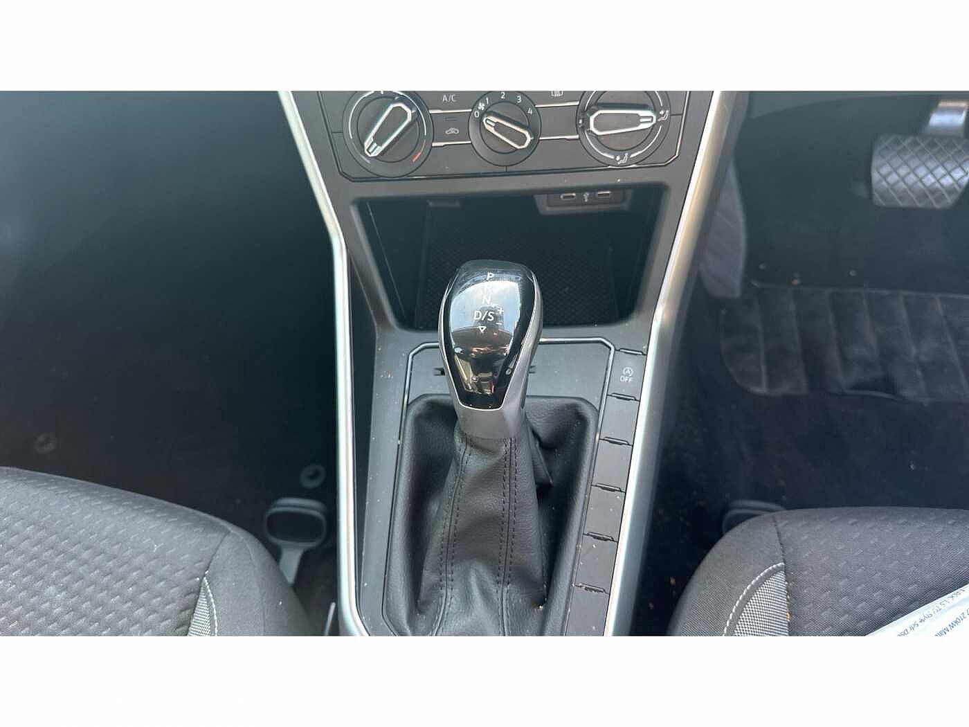 Volkswagen Polo MK6 Facelift (2021) 1.0 TSI 95PS Life DSG