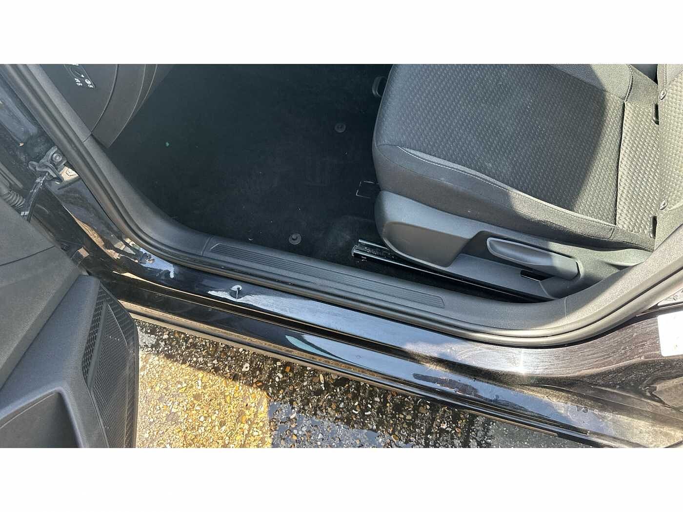 Volkswagen Polo MK6 Facelift (2021) 1.0 TSI 95PS Life DSG