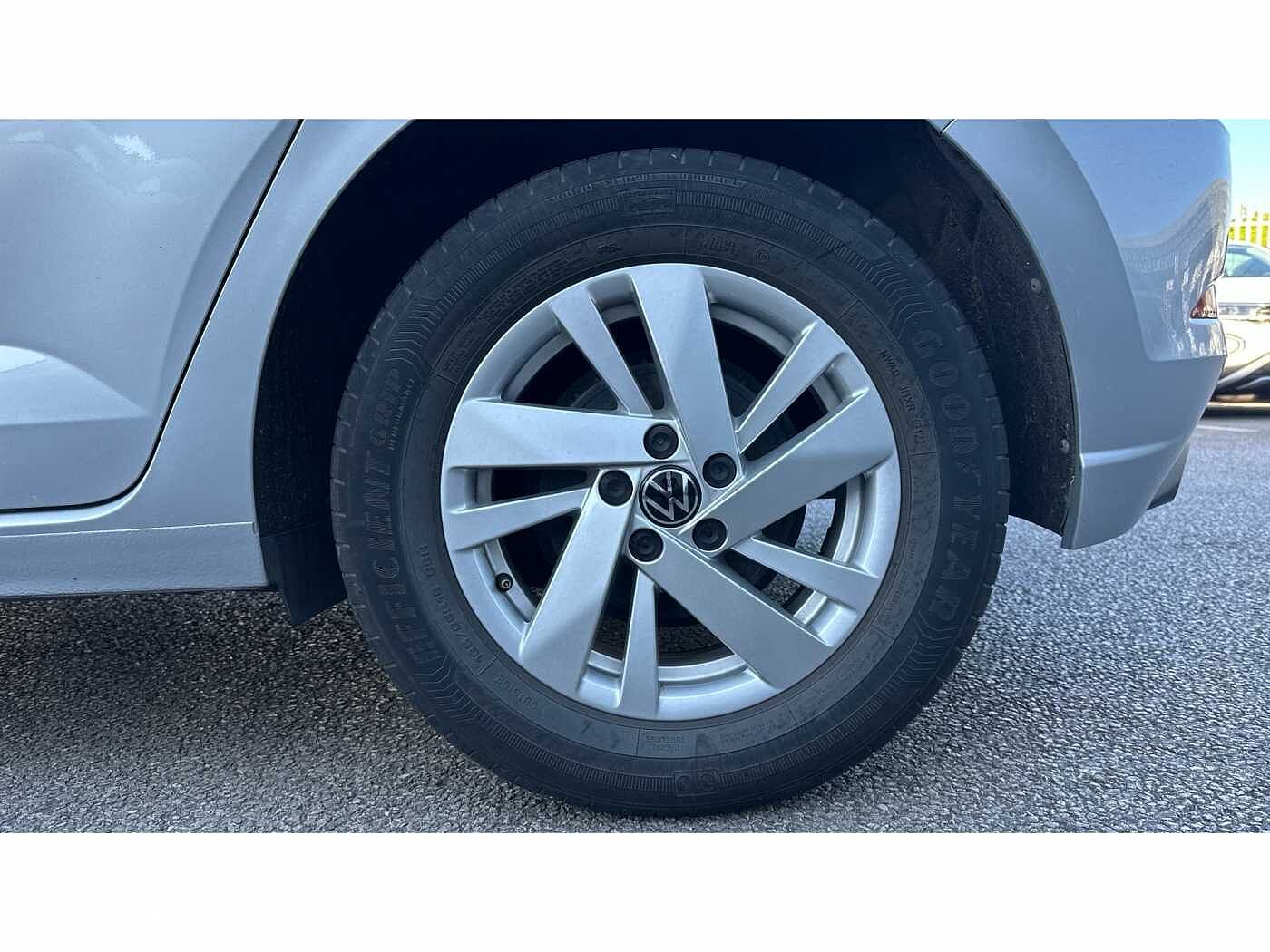 Volkswagen Polo MK6 Facelift (2021) 1.0 TSI 95PS Life