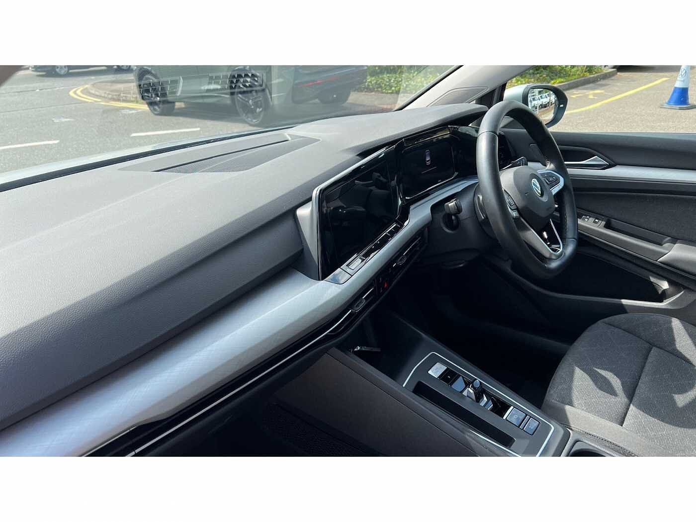 Volkswagen Golf 1.5 eTSI 150 Life 5dr DSG