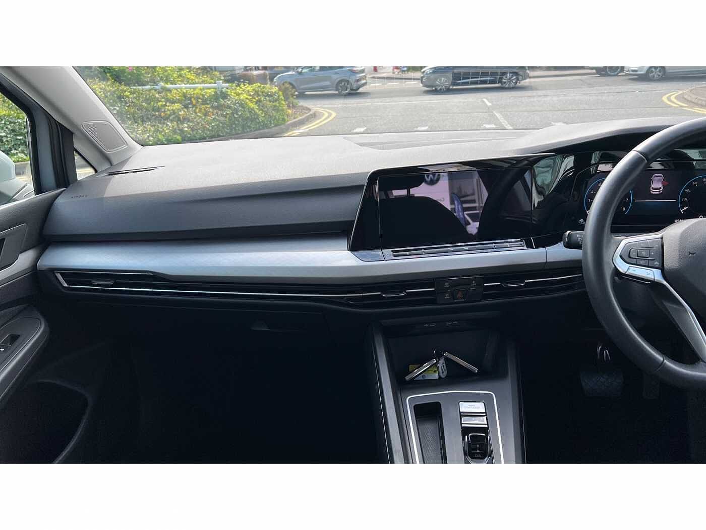 Volkswagen Golf 1.5 eTSI 150 Life 5dr DSG