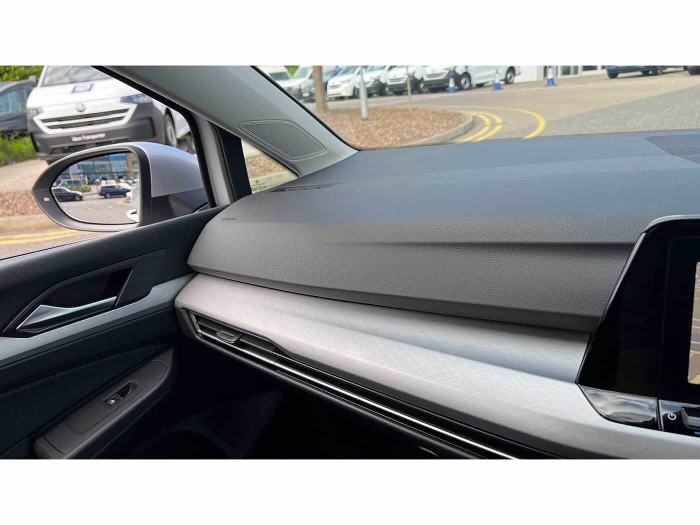 Volkswagen Golf 1.5 eTSI 150 Life 5dr DSG