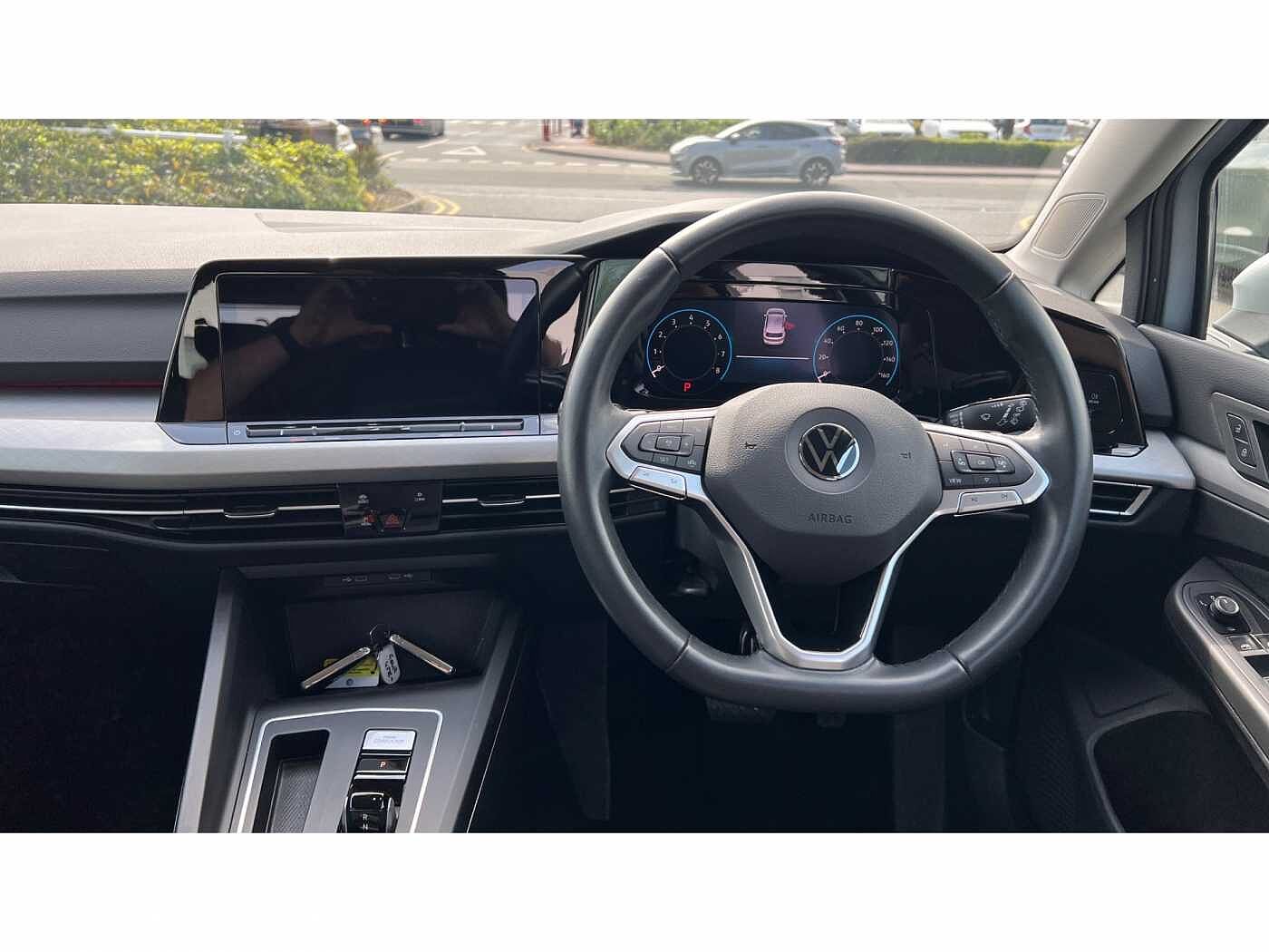 Volkswagen Golf 1.5 eTSI 150 Life 5dr DSG