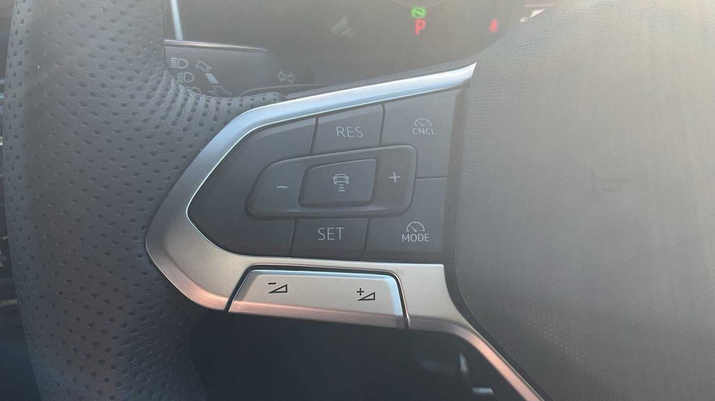 Volkswagen Golf 2.0 TDI 150 R-Line 5dr DSG Diesel Hatchback